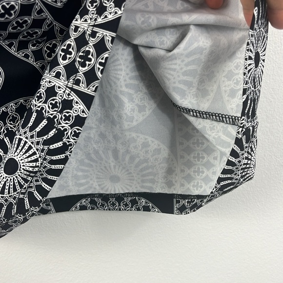 J. McLaughlin Black White Geo Print Faux Wrap Catalina Cloth Dress XS Career - Picture 6 of 11